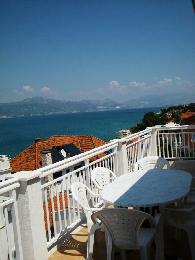 Apartments Nena - Трогир Экстерьер фото